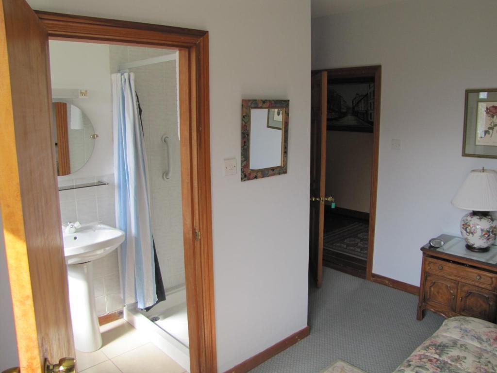 Ballydavid An Dooneen, The Hurley Farm B&B חדר תמונה